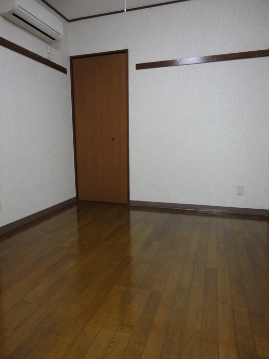 物件内観写真13　(居室)