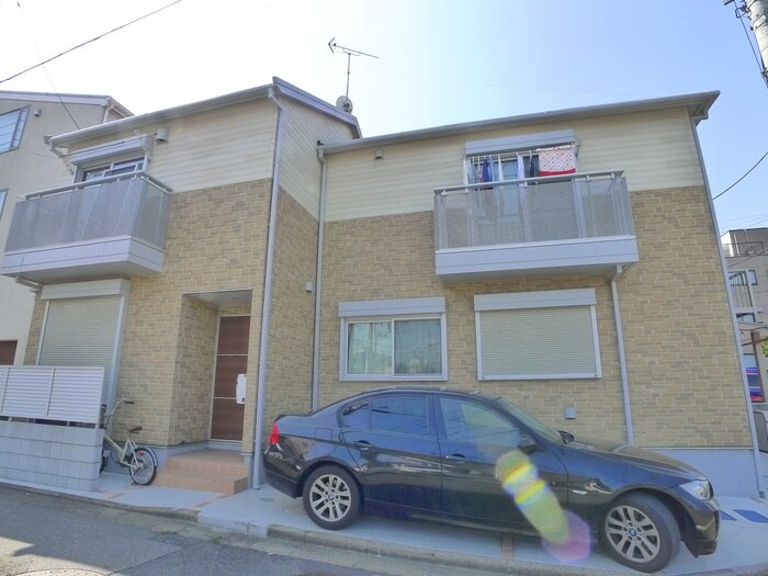 物件外観写真2　(駐車場)