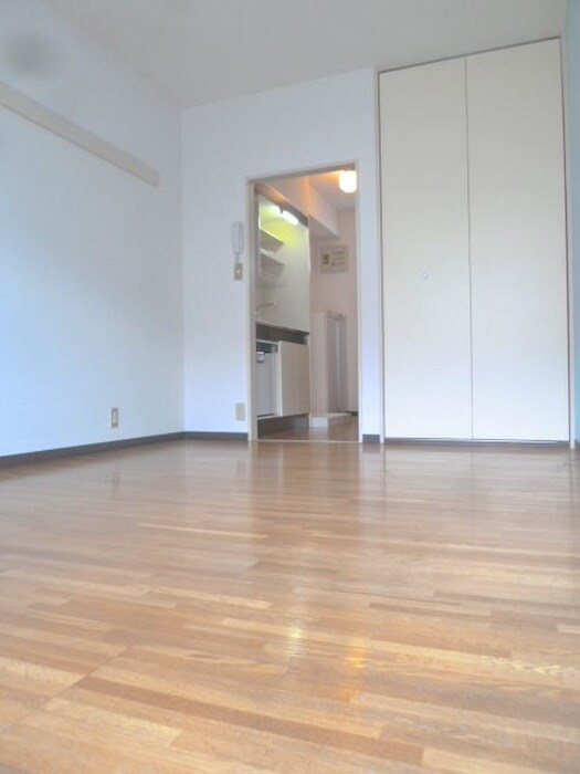 物件内観写真15　(居室)