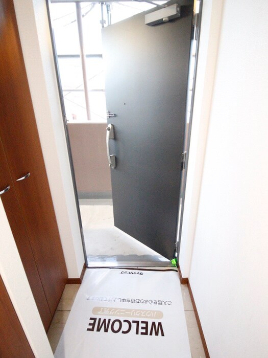 物件内観写真15　(玄関)