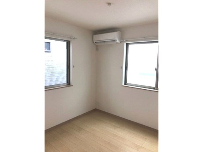 物件内観写真11　(居室)