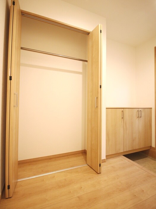 物件内観写真16　(収納)