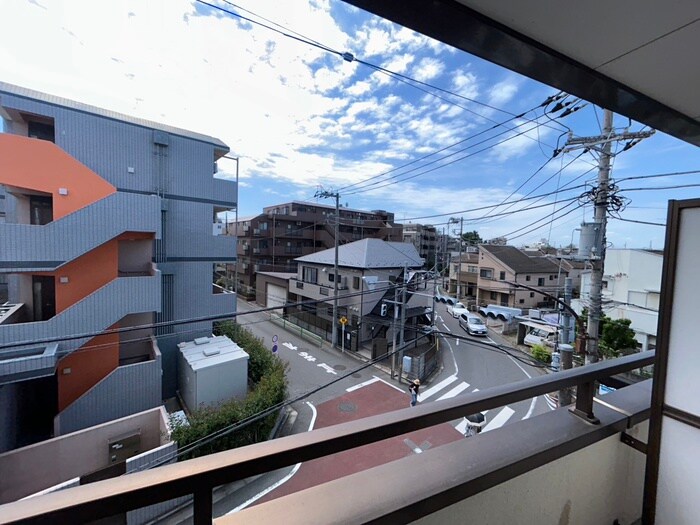 物件内観写真20　(室内からの展望)