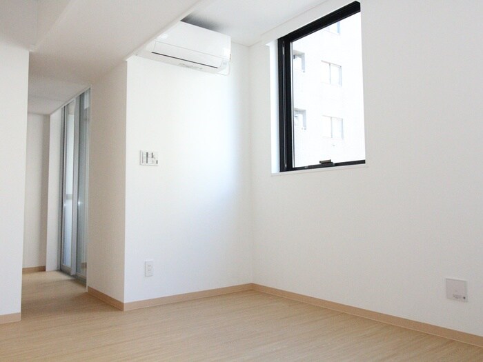 ｳﾞｨﾗﾛｲﾔﾙ ﾐｯﾄﾞｽｸｴｱ 人形町の居室