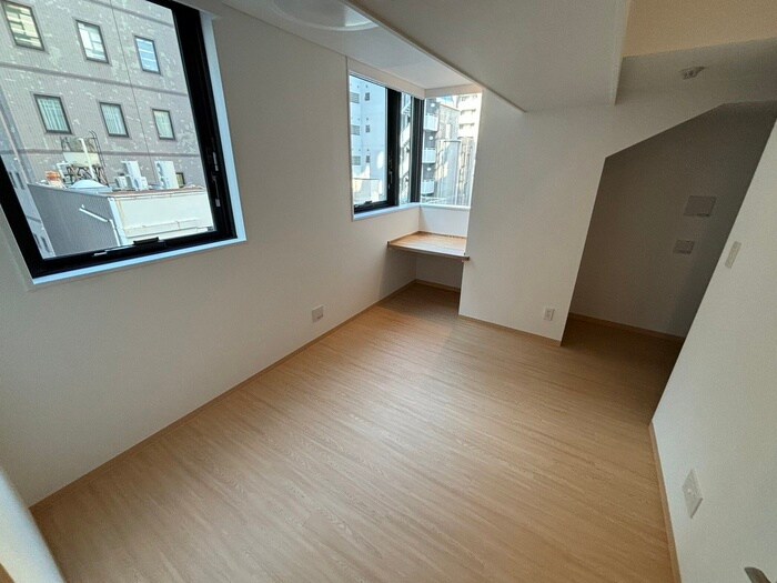 ｳﾞｨﾗﾛｲﾔﾙ ﾐｯﾄﾞｽｸｴｱ 人形町の居室