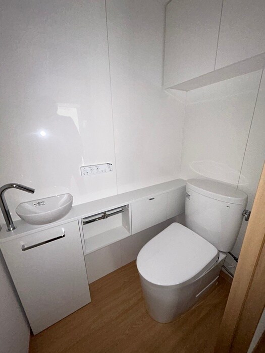 物件内観写真14　(トイレ)