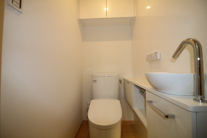 物件内観写真15　(トイレ)