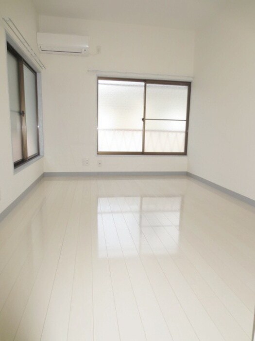 物件内観写真5　(居室)