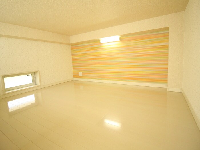 物件内観写真11　(ロフト)