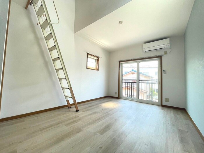 物件内観写真9　(居室)