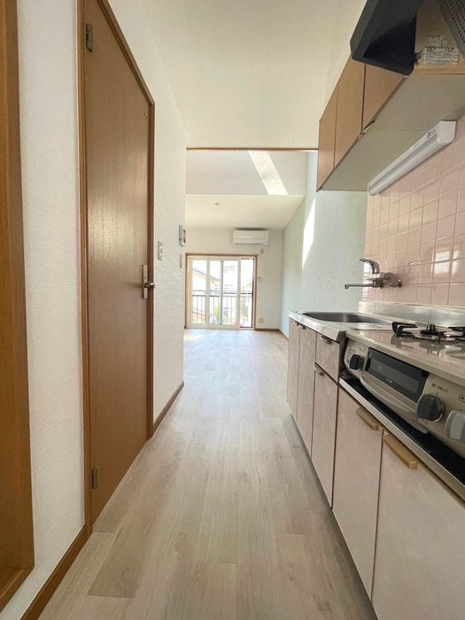 物件内観写真16　(廊下)