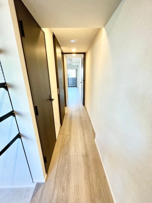 物件内観写真21　(廊下)