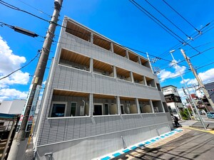 MELDIA外観写真