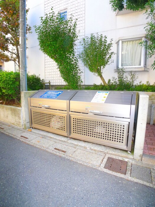 物件外観写真4　(建物設備)