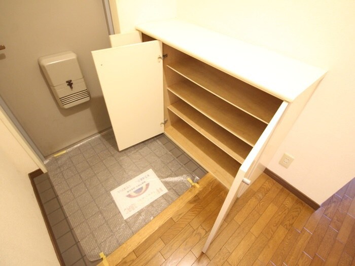 物件内観写真17　(靴箱)