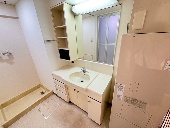 物件内観写真11　(洗面)