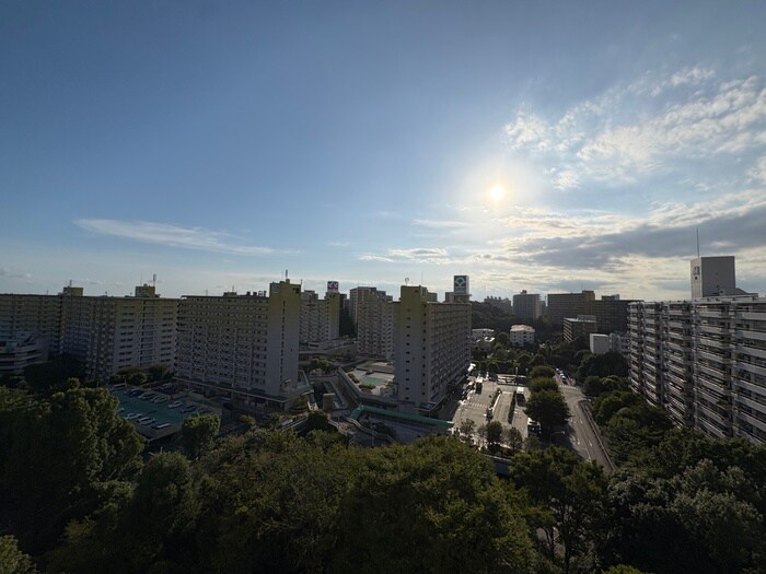 物件内観写真16　(室内からの展望)