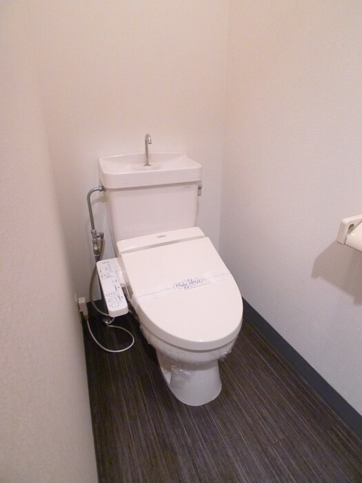 物件内観写真15　(トイレ)