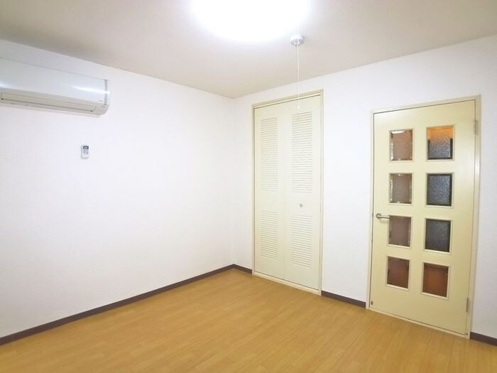 物件内観写真17　(居室)