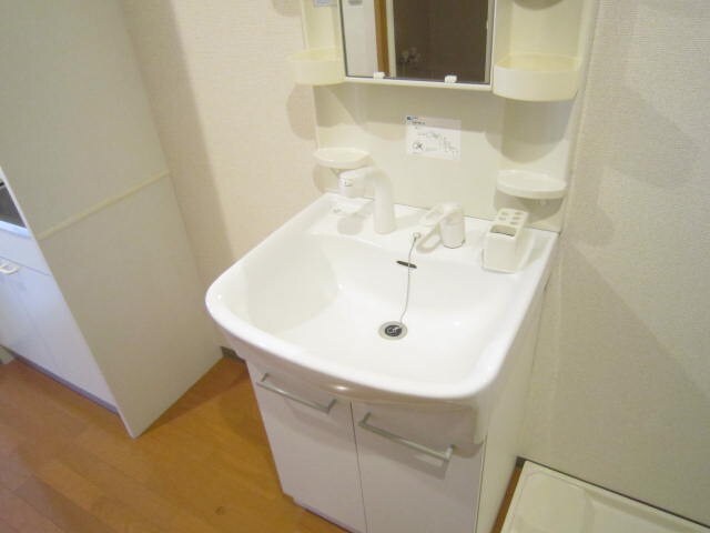 物件内観写真9　(洗面)