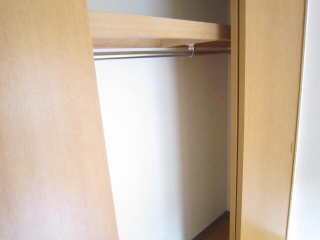 物件内観写真16　(収納)