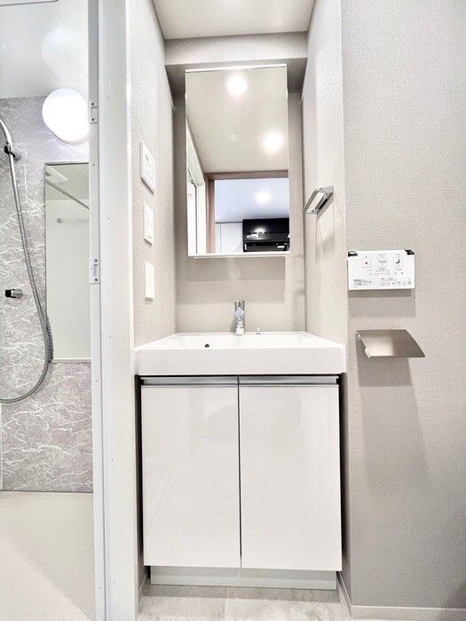 物件内観写真13　(洗面)