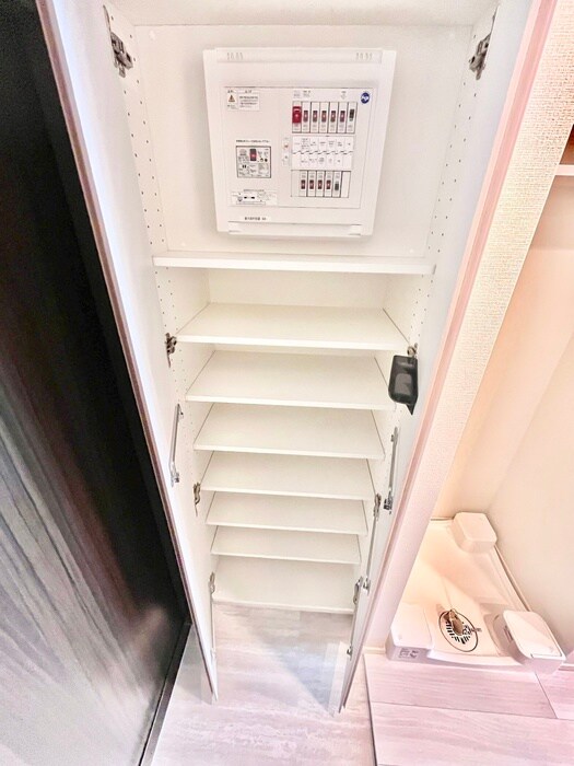 物件内観写真16　(靴箱)