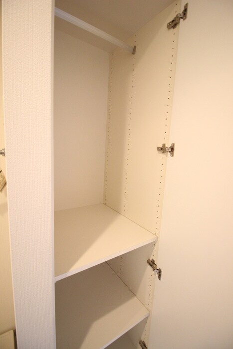 物件内観写真11　(収納)