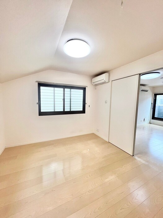 物件内観写真6　(居室)