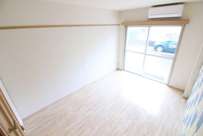 物件内観写真9　(居室)