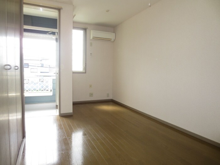 物件内観写真5　(居室)