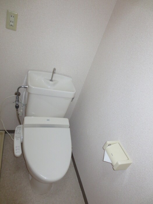 物件内観写真16　(トイレ)