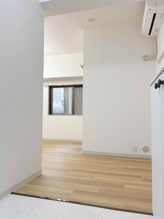 物件内観写真13　(廊下)