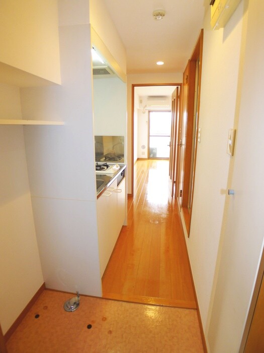 物件内観写真9　(廊下)