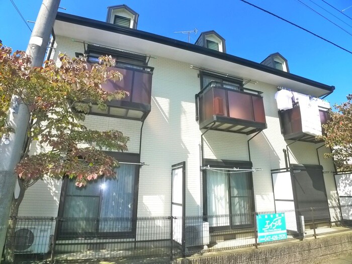 パ－クアベニュ－の外観写真