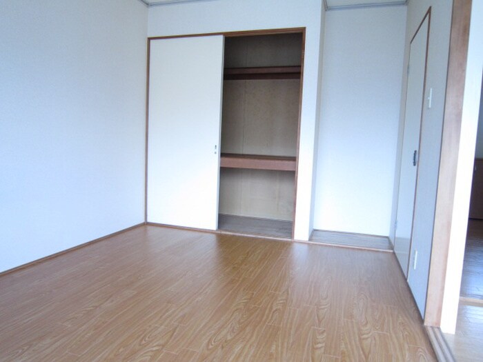 物件内観写真10　(居室)