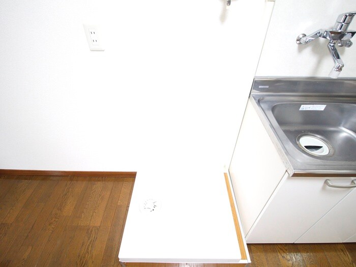 物件内観写真11　(洗濯機置場)