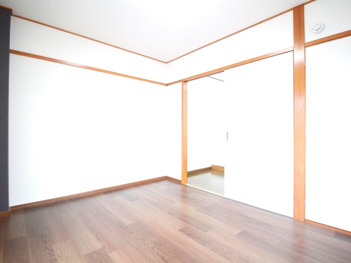 物件内観写真15　(居室)