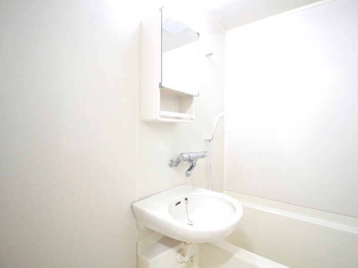 物件内観写真18　(洗面)