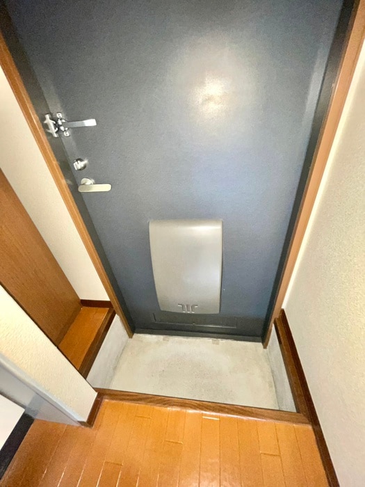 物件内観写真19　(玄関)