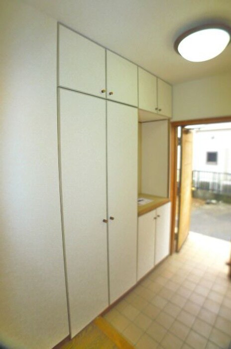 物件内観写真16　(靴箱)