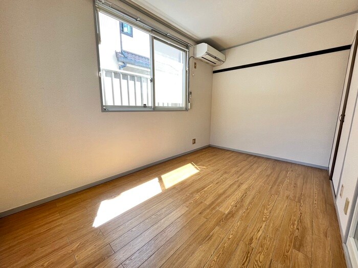 物件内観写真8　(居室)