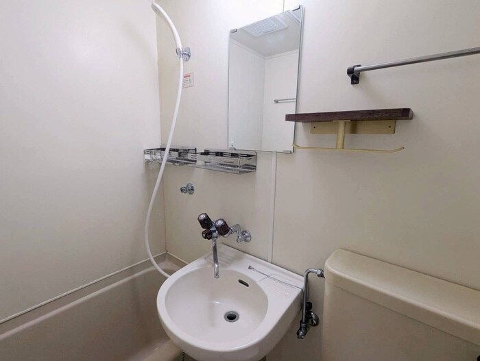 物件内観写真11　(洗面)