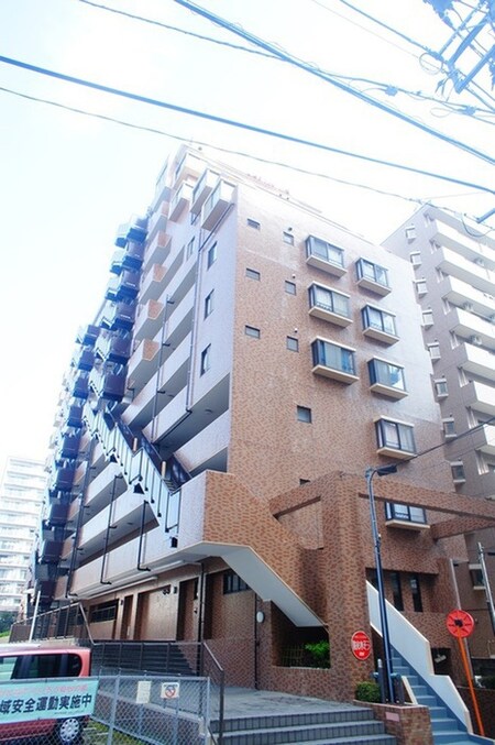 ﾗｲｵﾝｽﾞﾏﾝｼｮﾝ海老名第2（411）外観写真