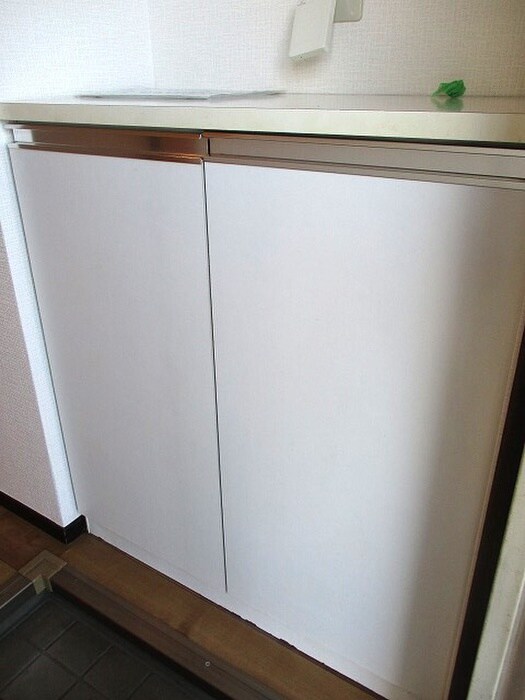 物件内観写真10　(靴箱)