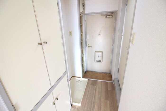 物件内観写真14　(玄関)