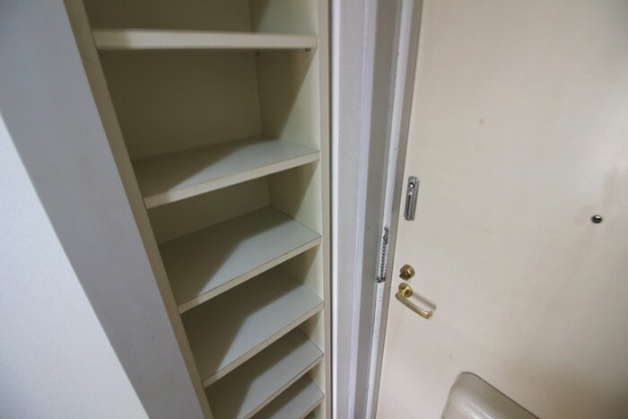 物件内観写真15　(靴箱)