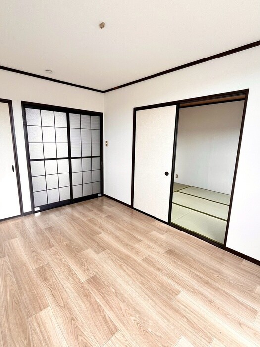 物件内観写真9　(居室)