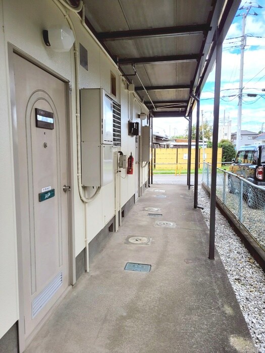 物件外観写真5　(駐輪場)