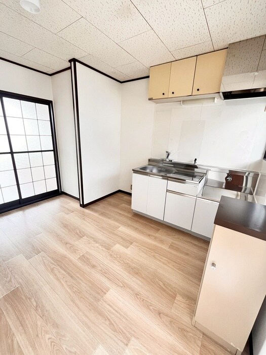 物件内観写真10　(居室)